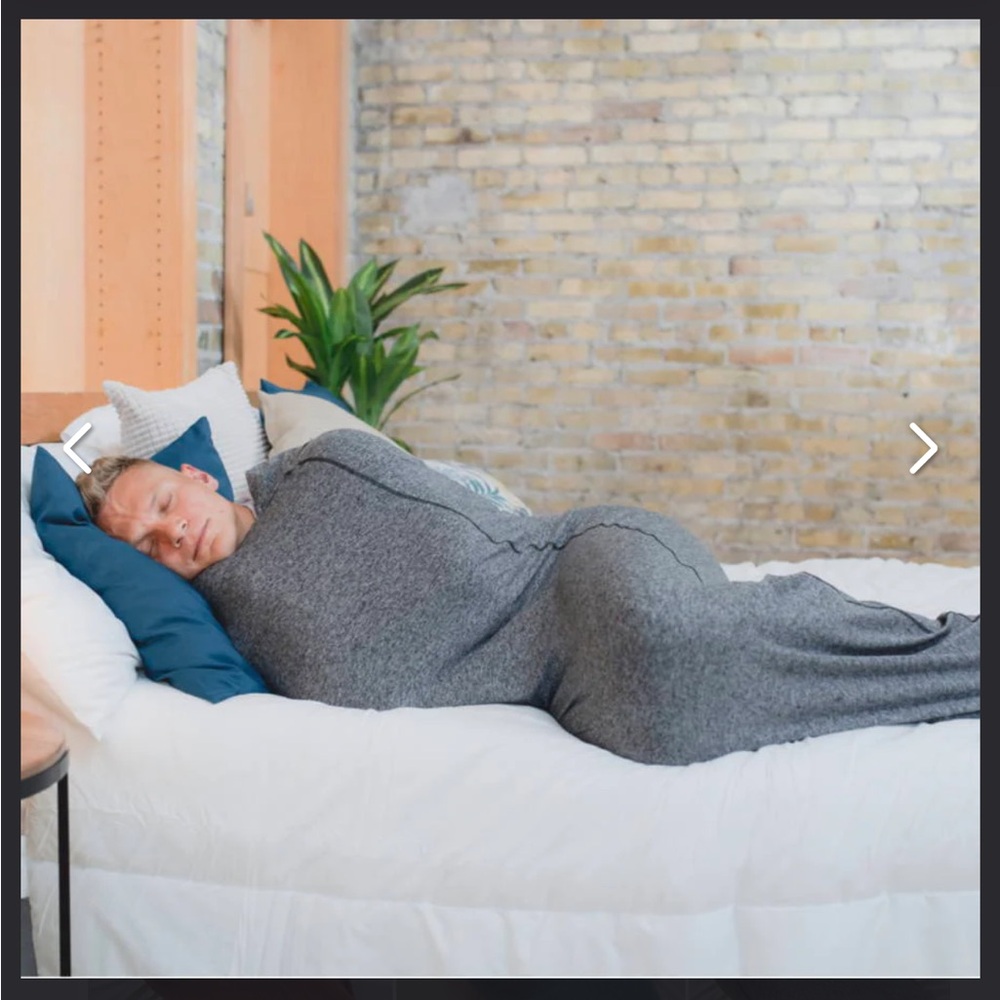 Hug Sleep Pod Grey Graphite Comfort Men Women Lightweight Soft Stretch Sleepy